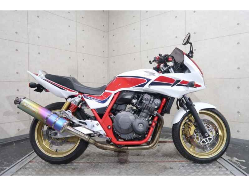 Honda CB400 Super Boldor 2011