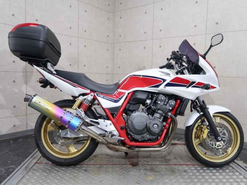 Honda CB400 Super Boldor 2011