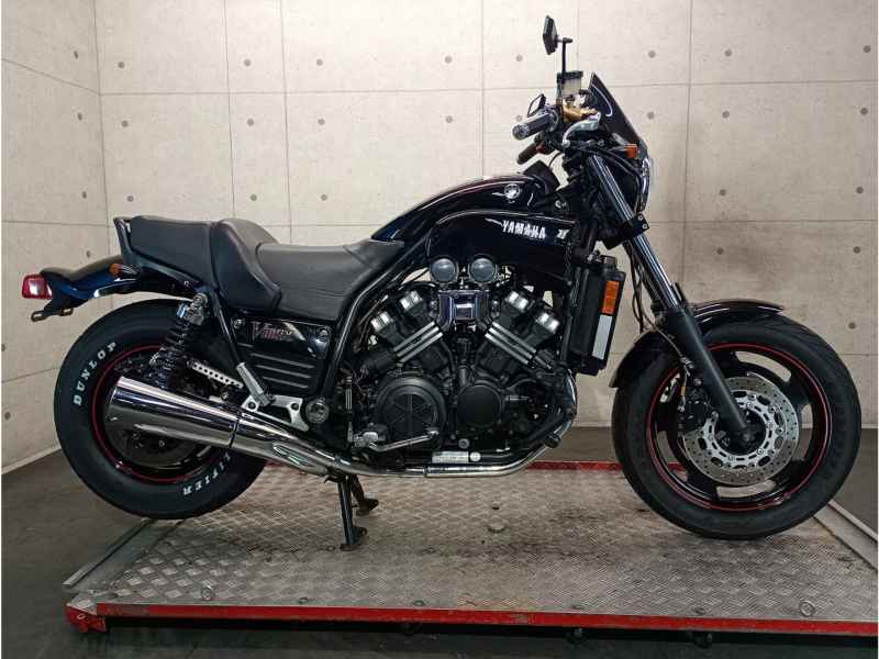 Yamaha V-Max 2005