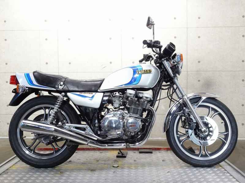 Yamaha XJ400 1983