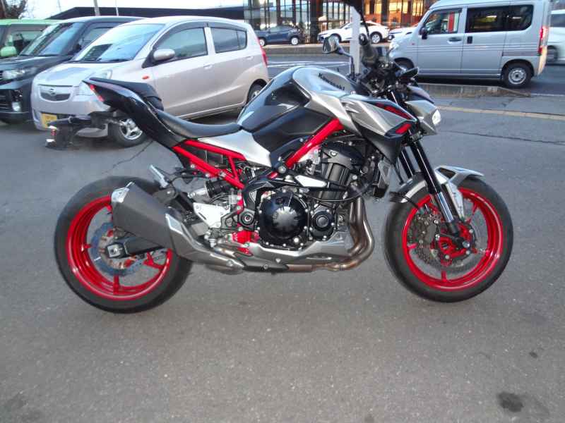 Kawasaki Z900 2023