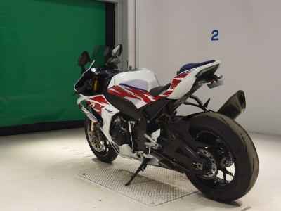 Honda CBR1000RR-R SP 2022