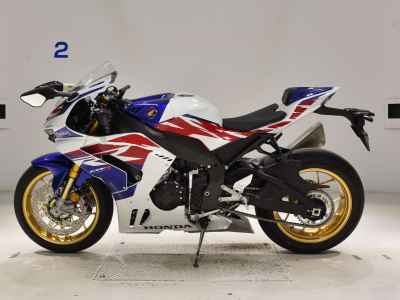 Honda CBR1000RR-R SP 2022