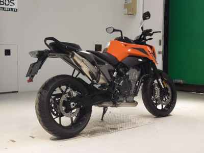 KTM 790 Duke 2023