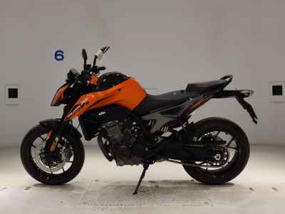 KTM 790 Duke 2023