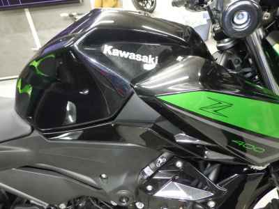 Kawasaki Z400 2022