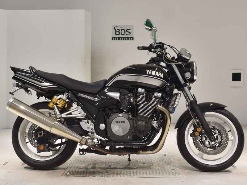 Yamaha XJR1300 2015