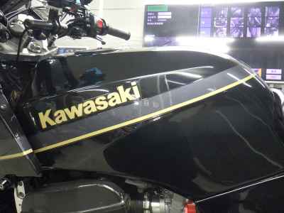 Kawasaki GPZ900R 2002