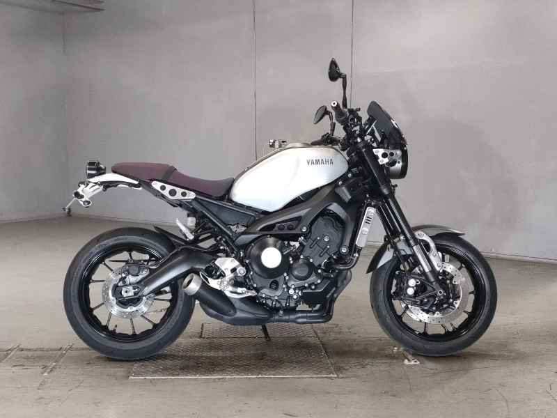 Yamaha XSR900 2021