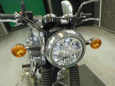 Kawasaki W800 2022