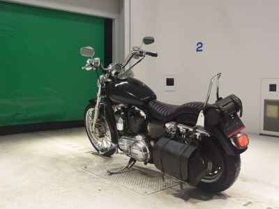 Harley-Davidson XL1200C 2004