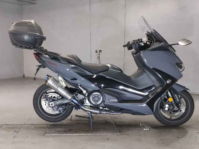 Yamaha TMAX 560 2021