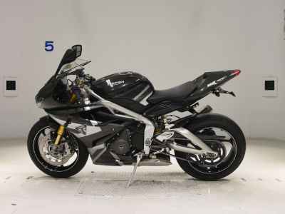 Triumph Daytona MOTO2 765 2020