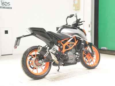 KTM 390 Duke 2023