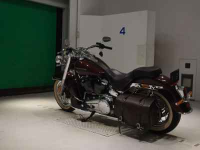 Harley-Davidson FLDE1750 2019