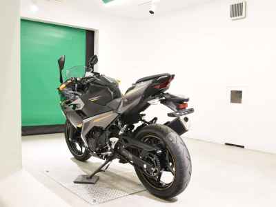 Kawasaki Ninja 400 2022