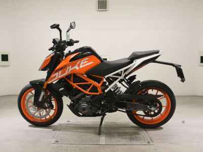 KTM 390 Duke 2022