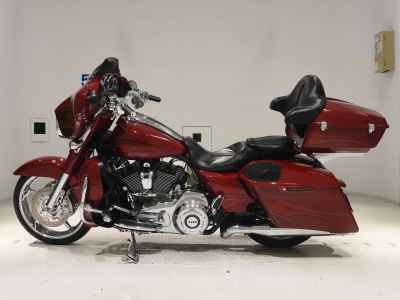 Harley-Davidson FLHXSE1800CVO 2016