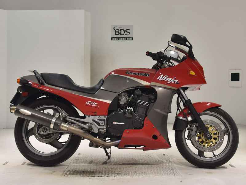 Kawasaki GPZ900R 1998