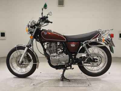 Yamaha SR400 2015