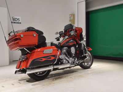 Harley-Davidson FLHTCUSE1800CVO 2010