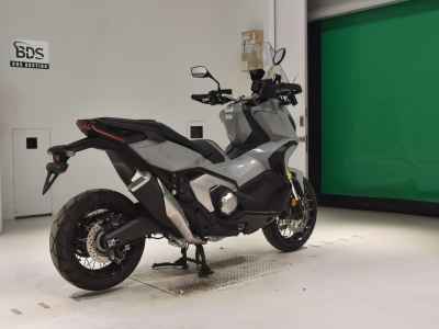 Honda X-Adv 750 2024