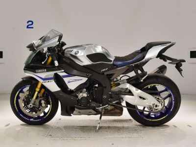 Yamaha YZF-R1M 2016