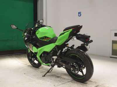 Kawasaki Ninja 400 2024