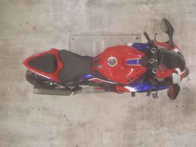 Honda CBR1000RR-R SP 2021