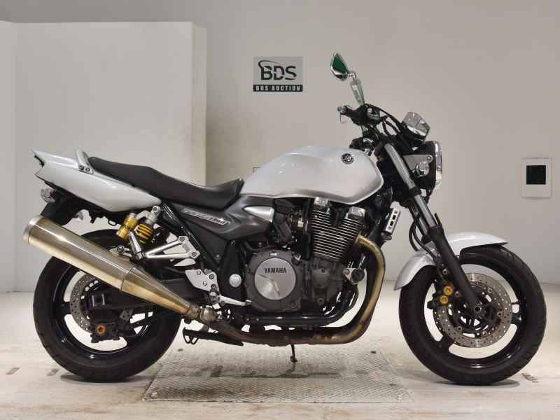 Yamaha XJR1300 2013