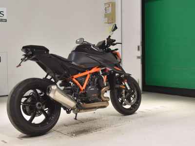 KTM 1290 Super Duke R 2020