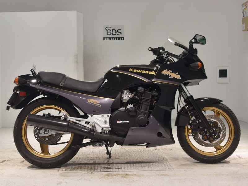 Kawasaki GPZ900R 1998