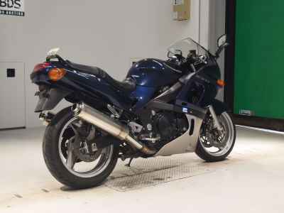 Kawasaki ZZR400 2005