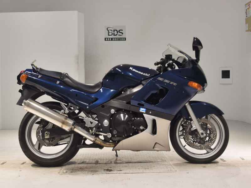 Kawasaki ZZR400 2005