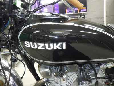 Suzuki GS400 2025