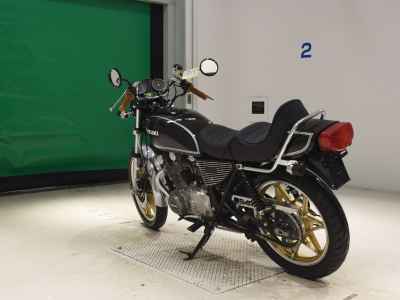 Suzuki GS400 2025