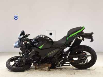 Kawasaki Ninja 400 2024