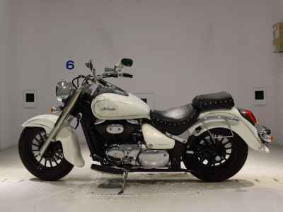 Suzuki Intruder 400 Classic 2010