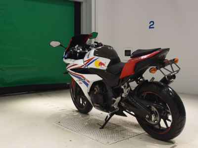 Honda CBR400R 2016