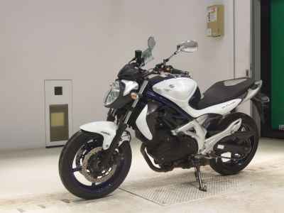 Suzuki Gladius 400 2010