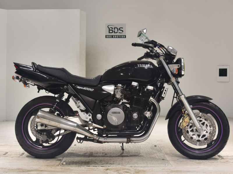 Yamaha XJR1200 1996