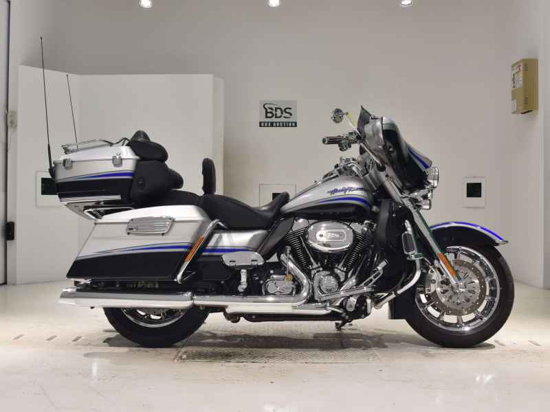 Harley-Davidson FLHTCU1580CVO 2009