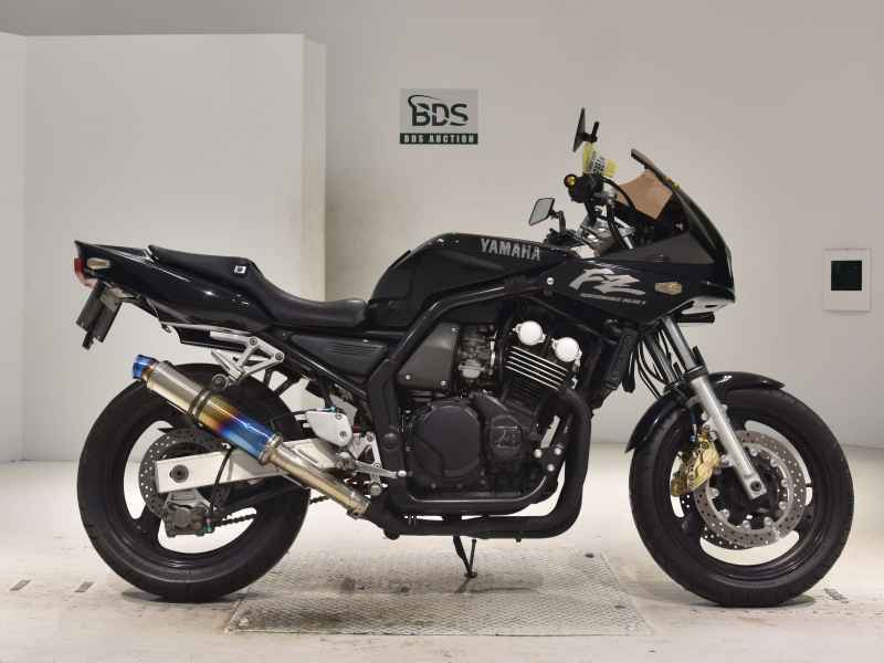 Yamaha FZ400 1998