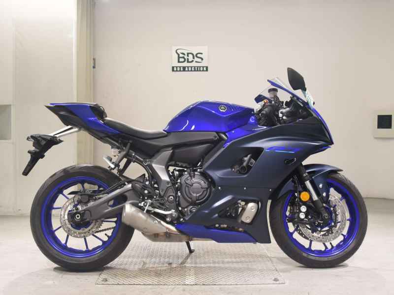 Yamaha YZF-R7 2025