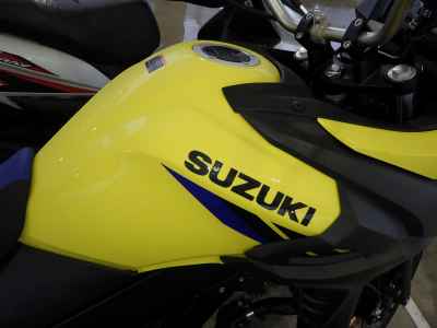 Suzuki V-Strom 650XT 2024