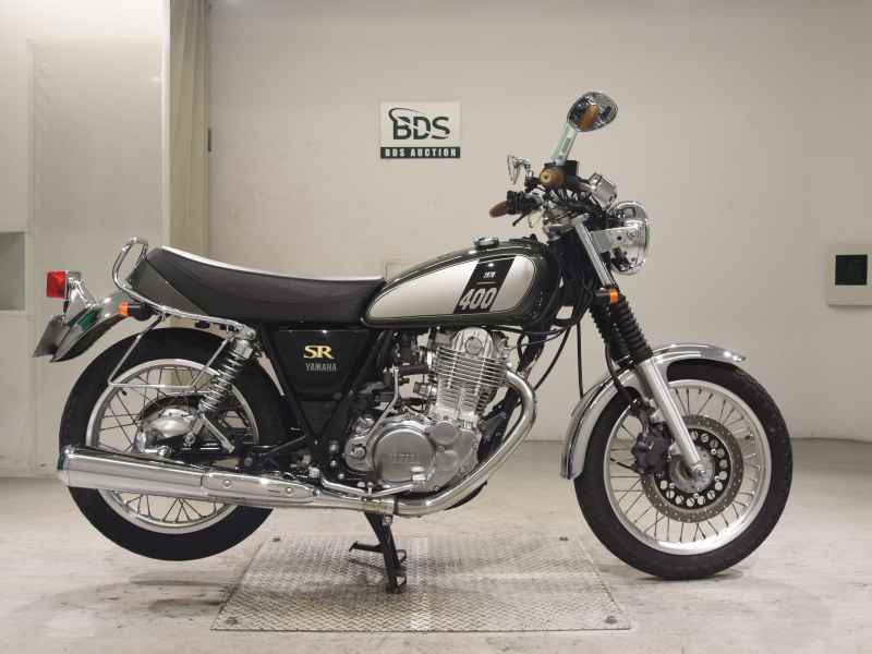 Yamaha SR400 2018