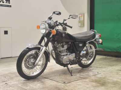 Yamaha SR400 2018