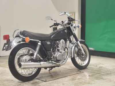 Yamaha SR400 2018