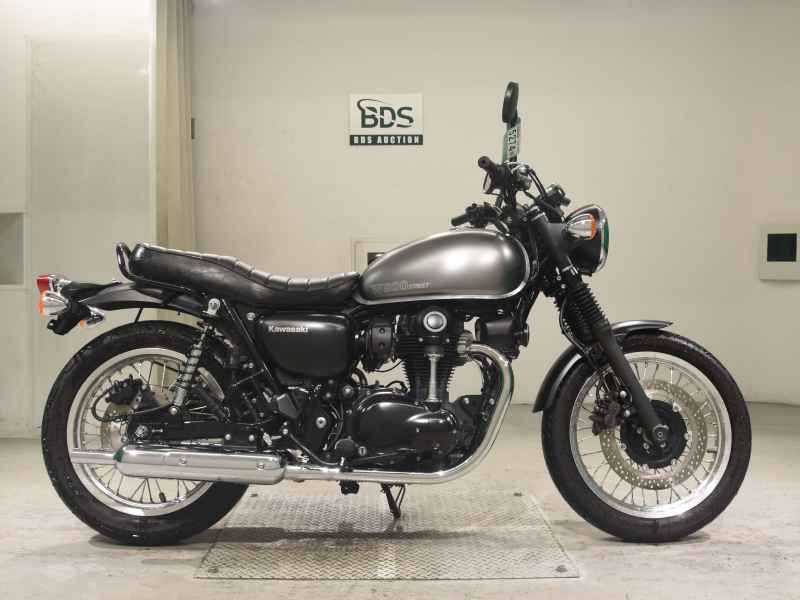 Kawasaki W800 Street 2021