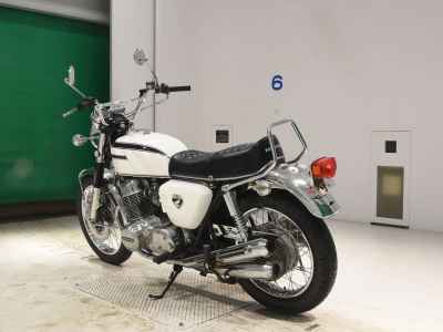 Honda CB750 2023